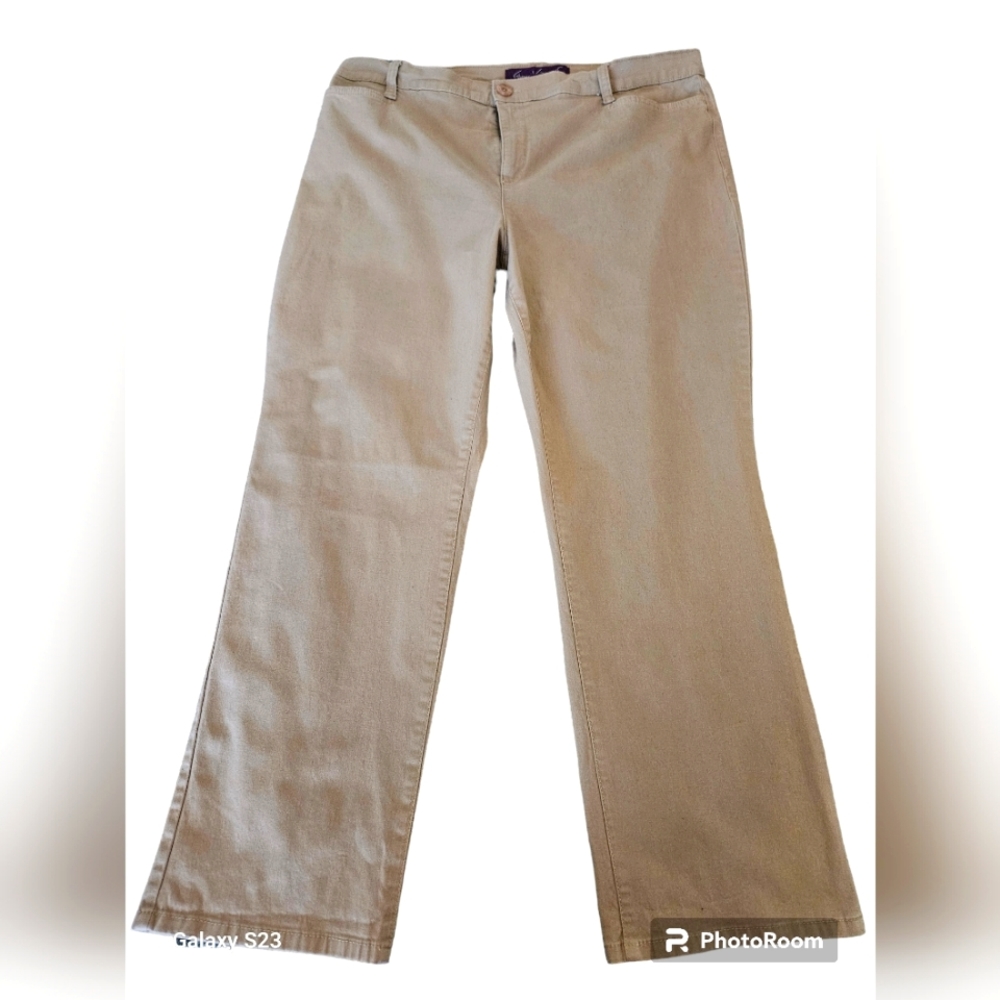 Gloria Vanderbilt Amanda Trousers Size 16 Pettie Short  Color Tan
